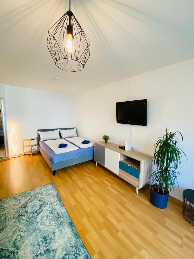 Outletcity Apartment Ferienwohnung Metzingen Metzingen  Eksteriør bilde