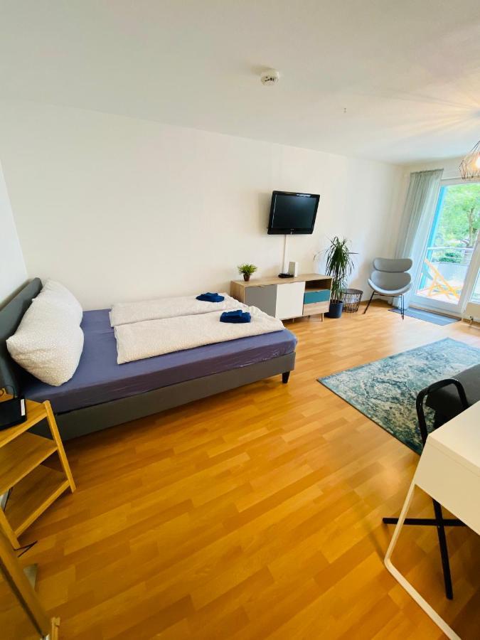 Outletcity Apartment Ferienwohnung Metzingen Metzingen  Eksteriør bilde
