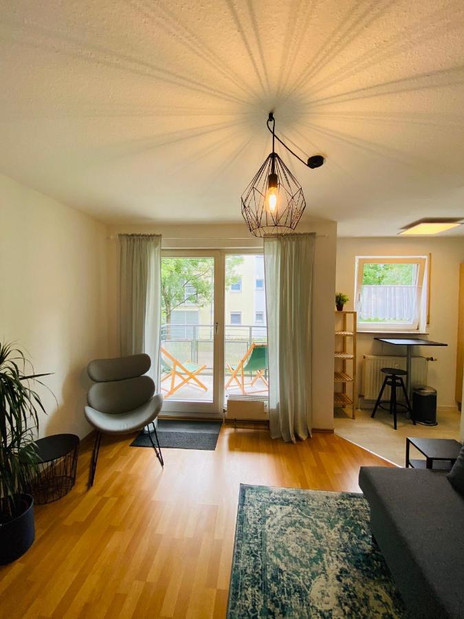 Outletcity Apartment Ferienwohnung Metzingen Metzingen  Eksteriør bilde