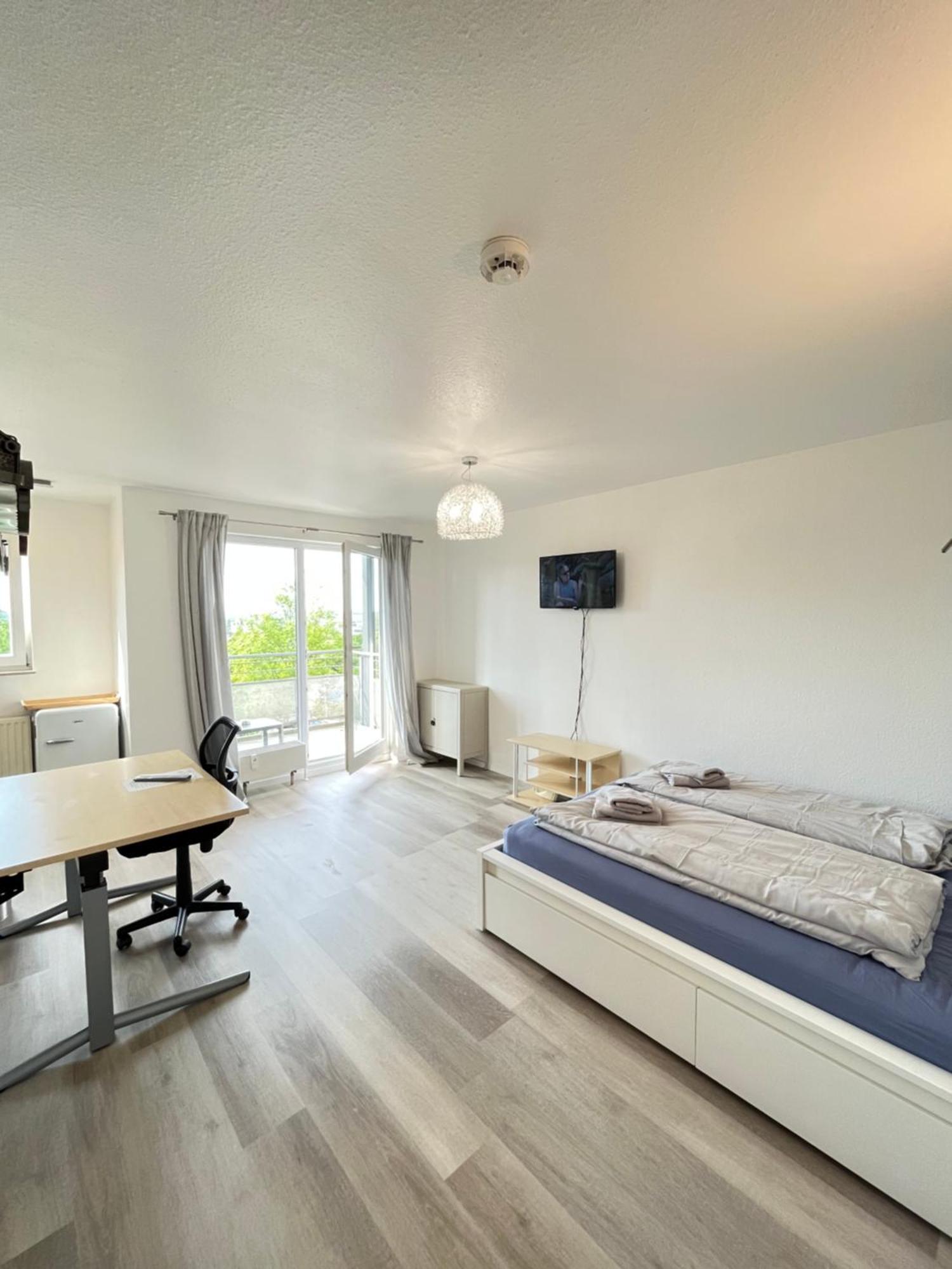 Outletcity Apartment Ferienwohnung Metzingen Metzingen  Eksteriør bilde
