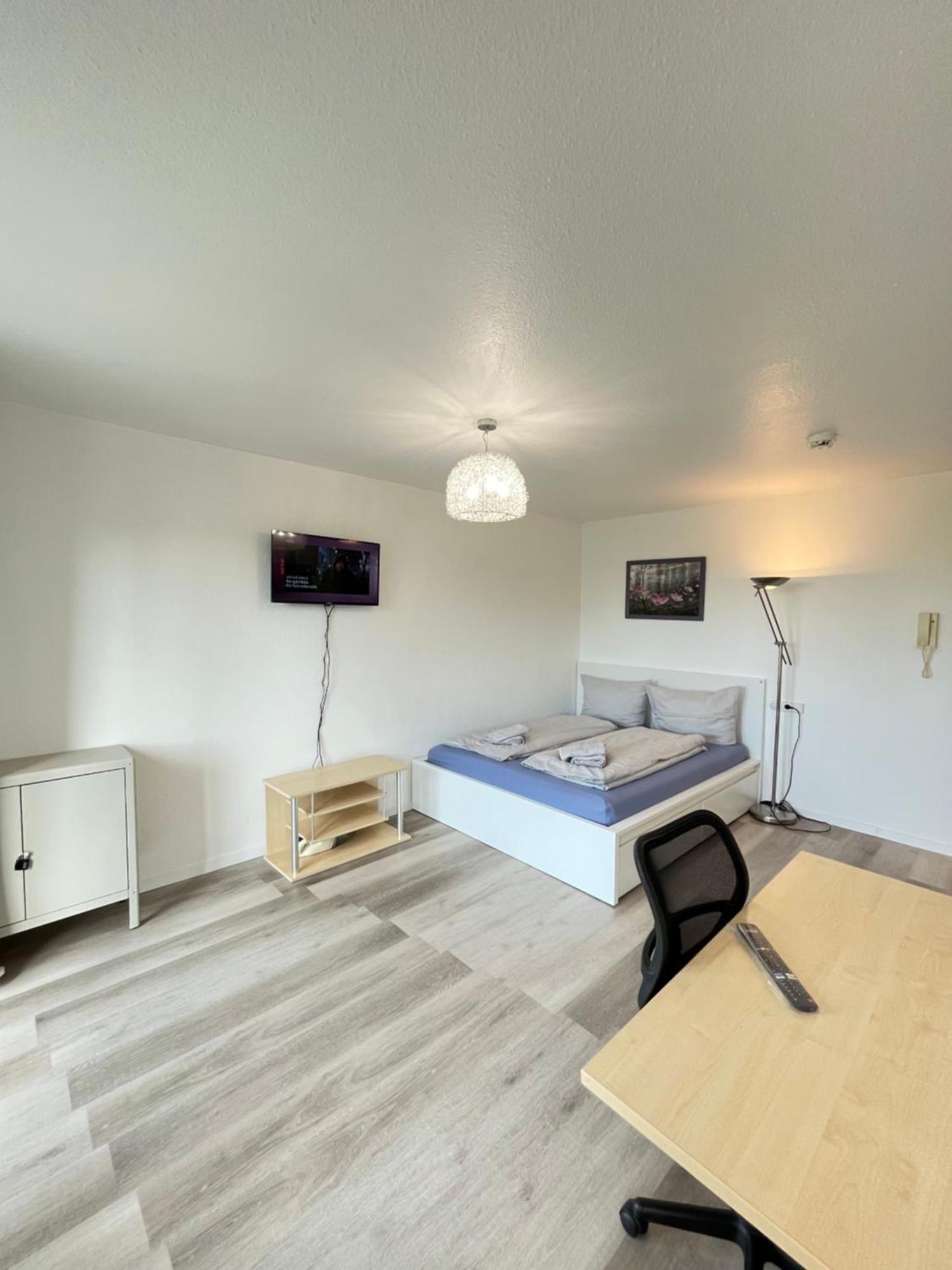 Outletcity Apartment Ferienwohnung Metzingen Metzingen  Eksteriør bilde