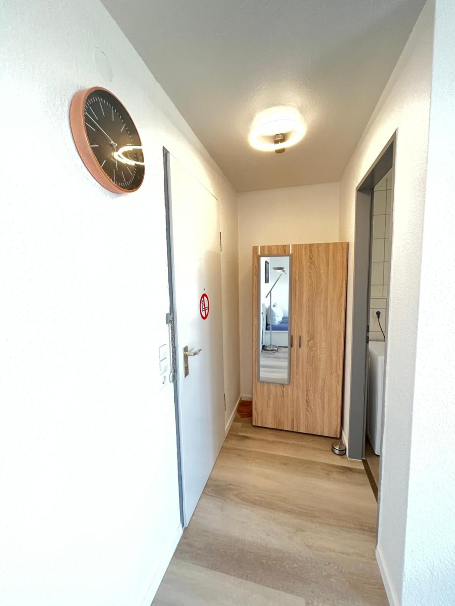 Outletcity Apartment Ferienwohnung Metzingen Metzingen  Eksteriør bilde