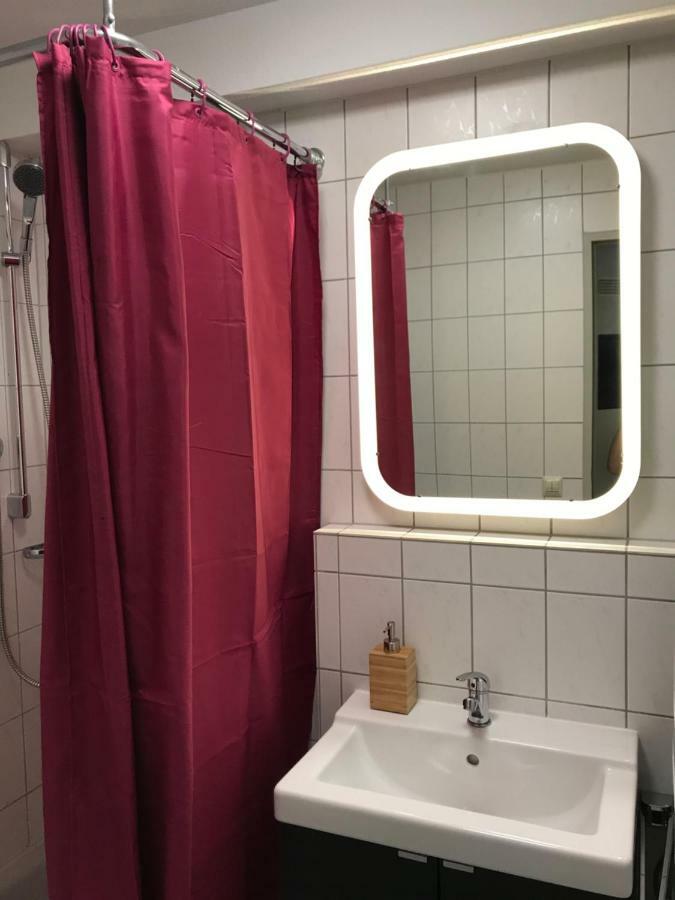 Outletcity Apartment Ferienwohnung Metzingen Metzingen  Eksteriør bilde