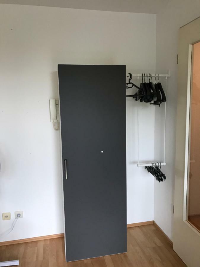 Outletcity Apartment Ferienwohnung Metzingen Metzingen  Eksteriør bilde