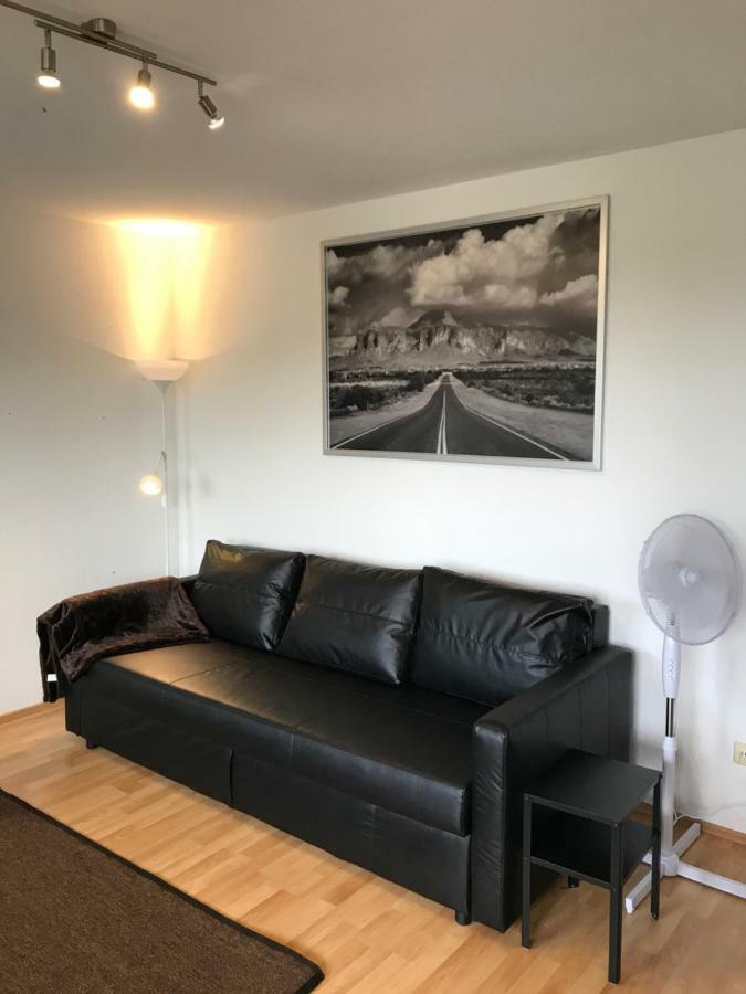 Outletcity Apartment Ferienwohnung Metzingen Metzingen  Eksteriør bilde