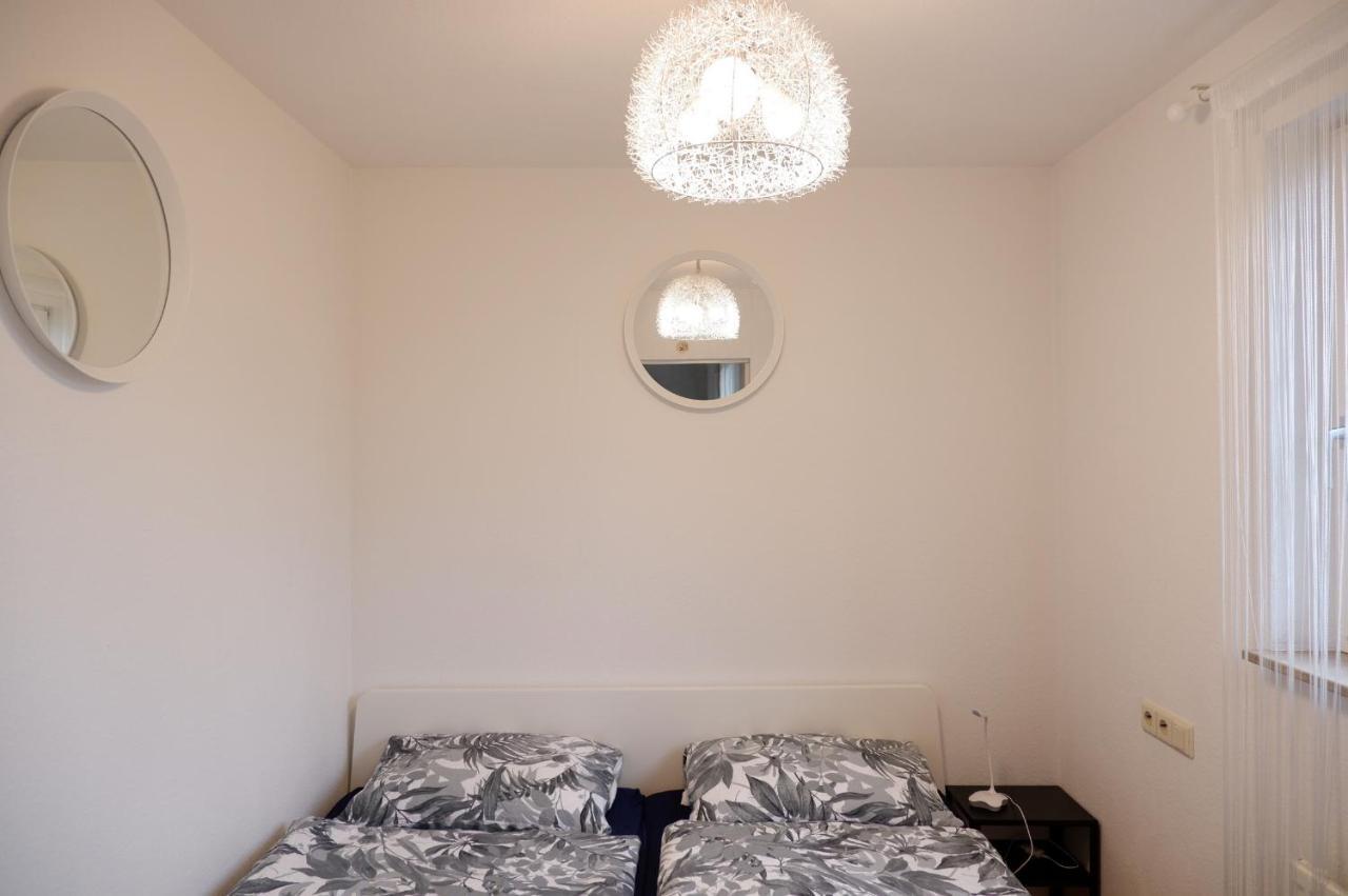 Outletcity Apartment Ferienwohnung Metzingen Metzingen  Eksteriør bilde